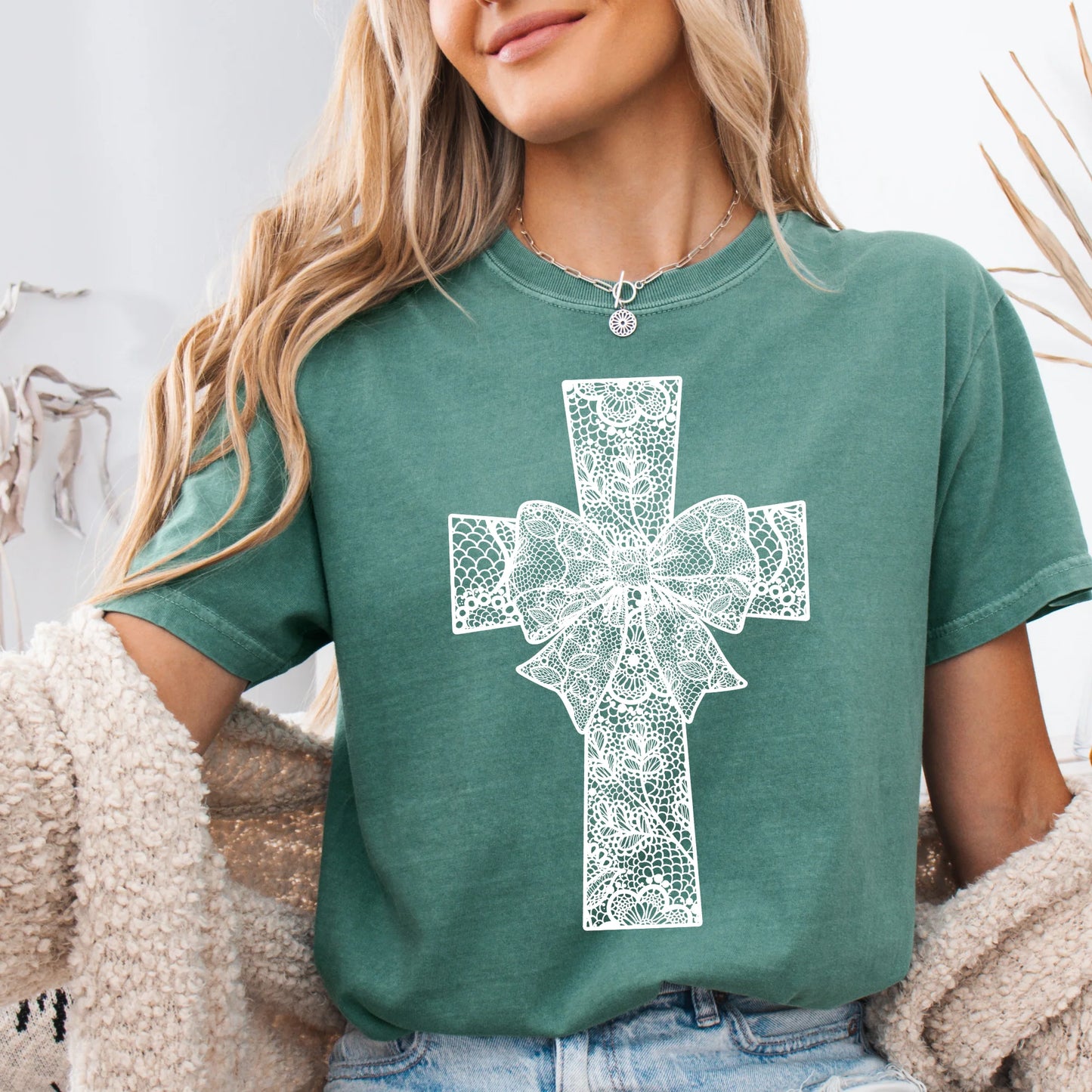 FAITH & INSPIRATION • LACE CROSS