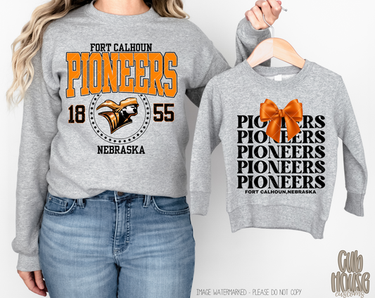 FORT CALHOUN • STACKED PIONEERS WITH BOW