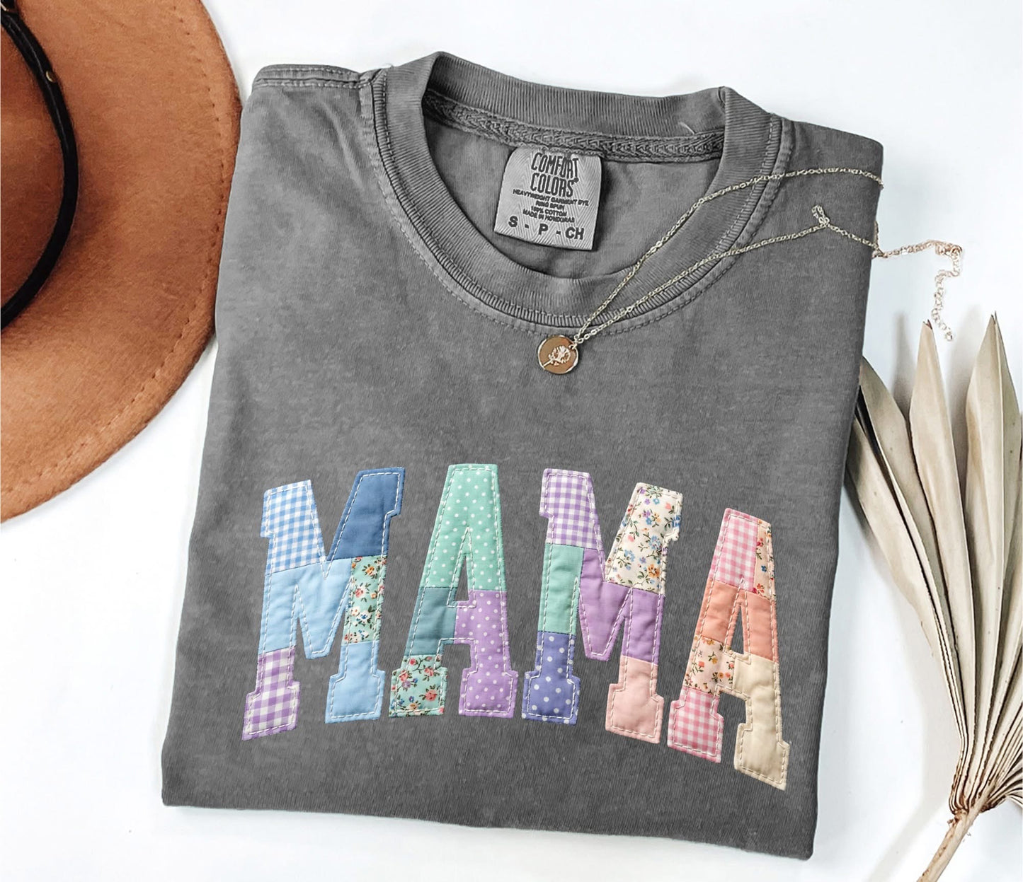 Graphics • Faux Quilted Mama