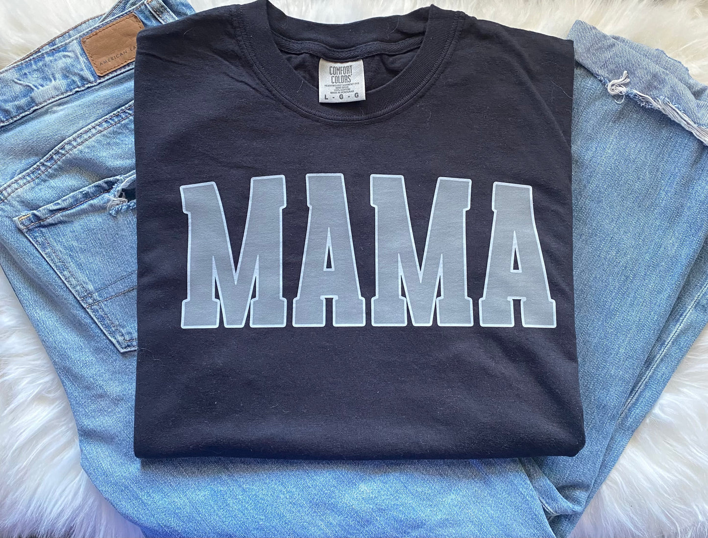 Mama • Monotone Comfort Colors Tee