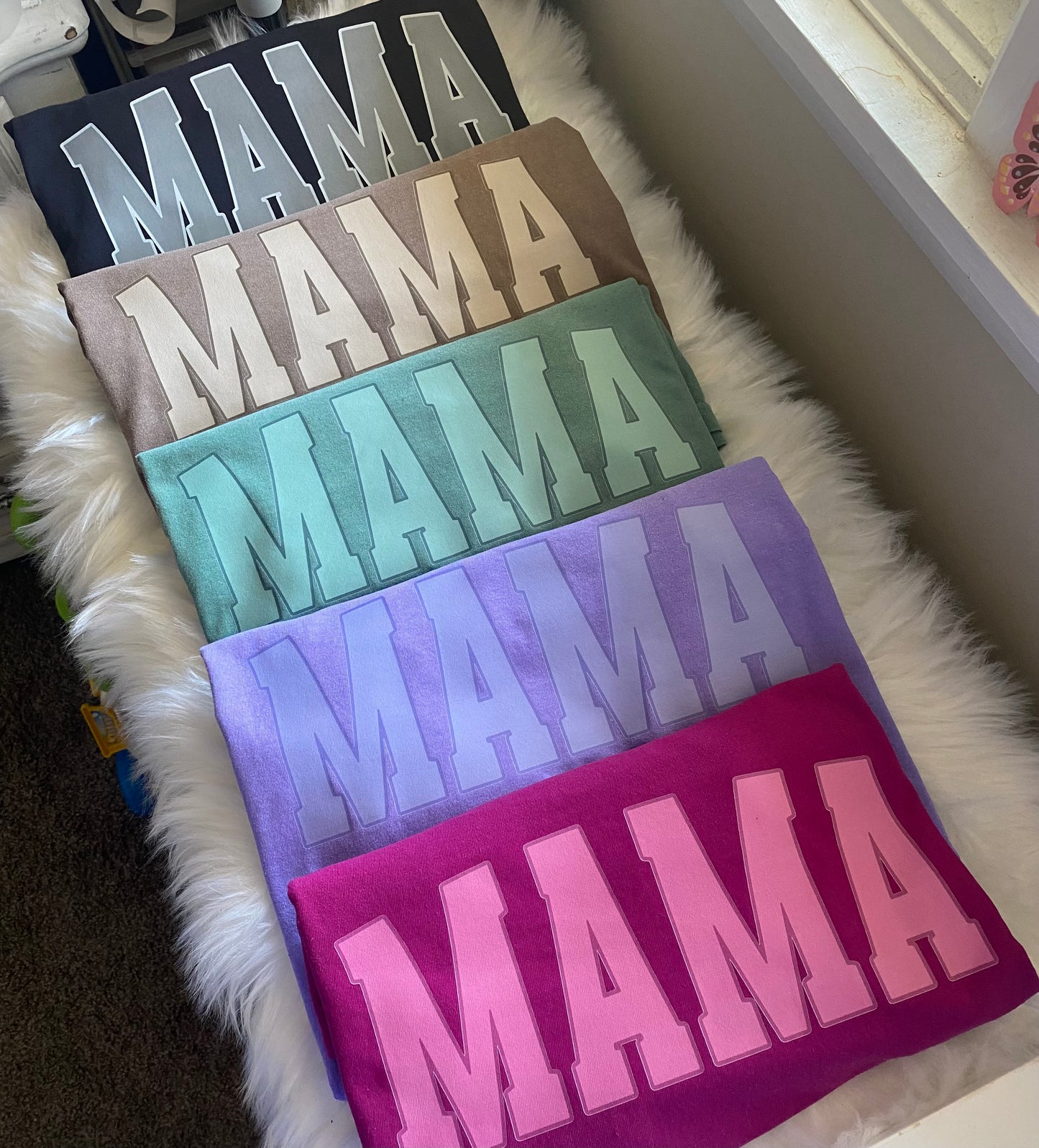 Mama • Monotone Comfort Colors Tee