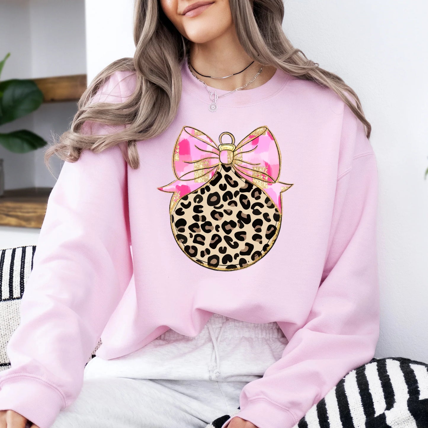 CHRISTMAS & WINTER • CHEETAH ORNAMENT
