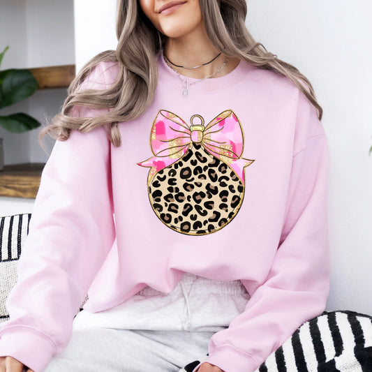 CHRISTMAS & WINTER • CHEETAH ORNAMENT